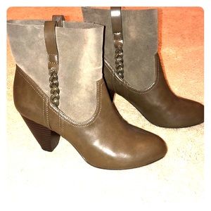 Jessica Simpson booties! Like new!